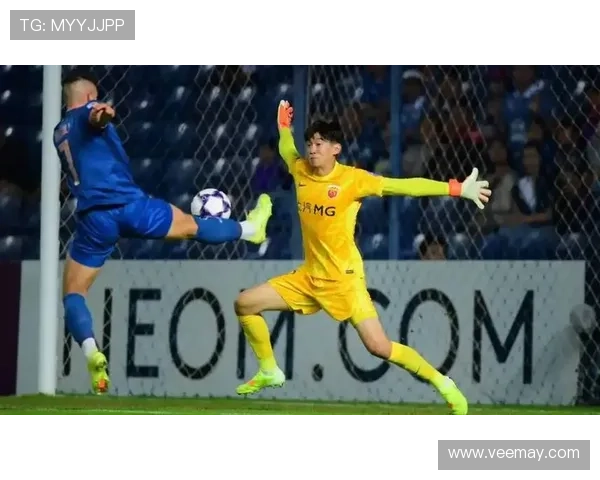 亚冠赛场风云再起亚洲豪门争锋