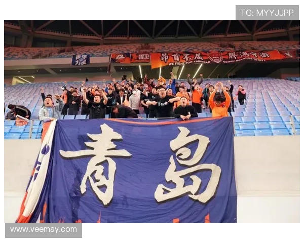 青岛海牛迎战2026赛季 出征仪式盛大开启 青岛海牛迎战2026赛季 出征仪式盛大开启